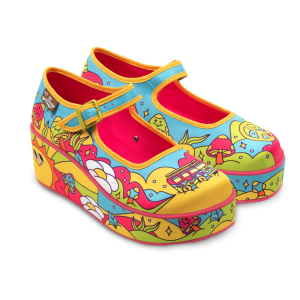 Chocolaticas® Love On The Road Women's Mary Jane Platform